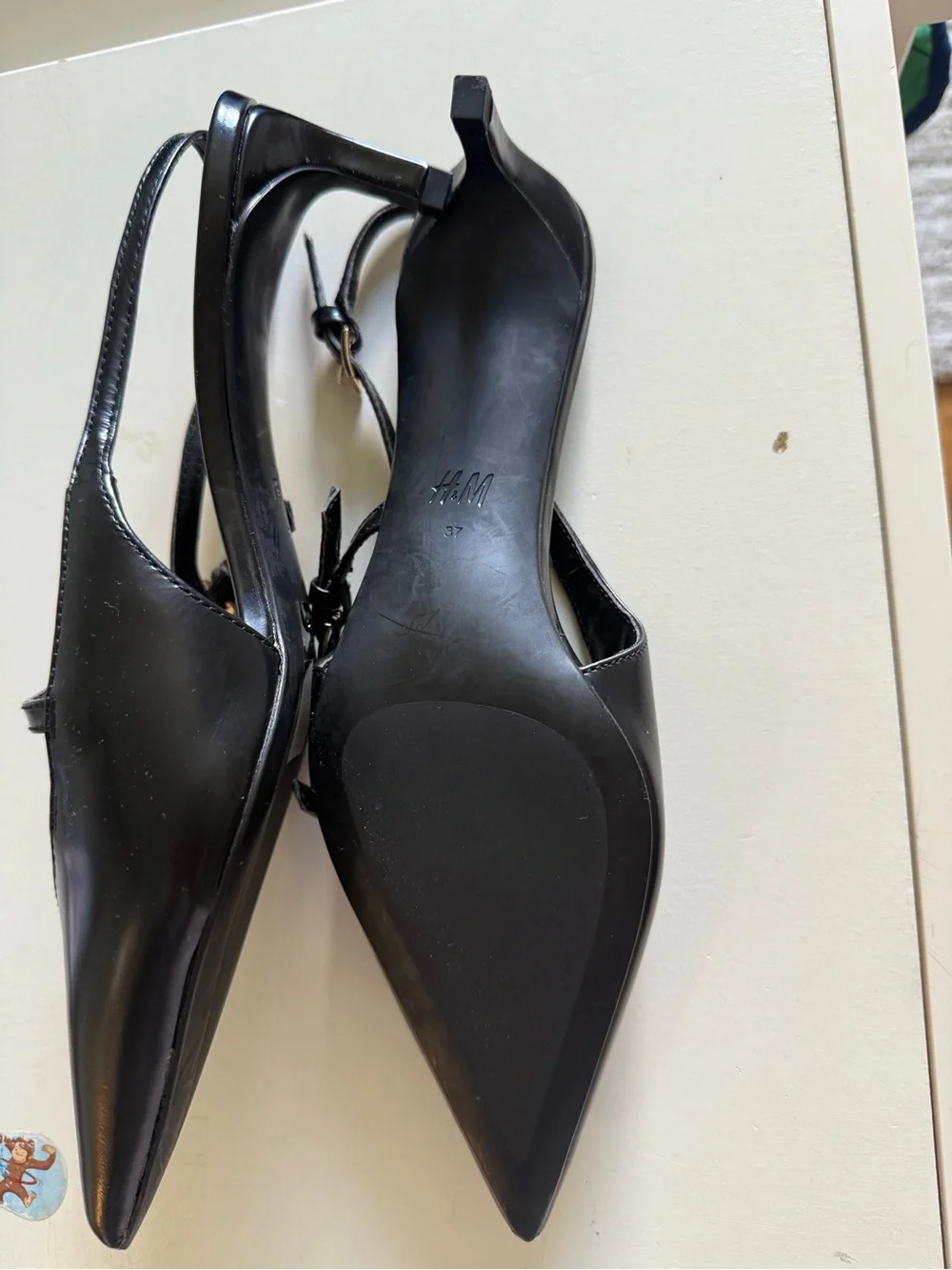 H&M sleek pointed